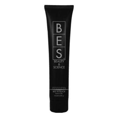 BES Black Gel Noir est fait spécialement pour les hommes et les femmes ayant les cheveux sel et poivre de manière naturelle. Part au lavage.