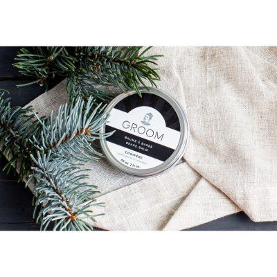 Groom fragrance conifère Baume a barbe nourrit la barbe en profondeur, la protège des éléments et aide à coiffer les poils rebelles.