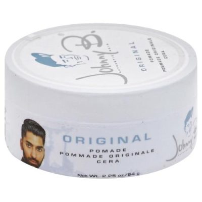 Cette pommade a une tenue légère. C'est le premier produit crée par Johnny B. à base d'huile de qualité, utilise de la vaseline blanche pour donner une brillance ultime aux coupe stylisée.