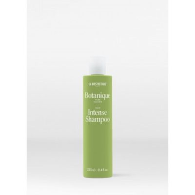 oo Botanique La Biosthetique est un shampoing nourrissant à base de tensioactifs doux et d’origine végétale, de ginseng fortifiant.