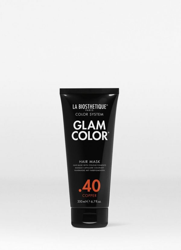 La Biosthétique Glam Color .40 Copper 200mL est un revitalisant pigmenté utilisé pour raviver la couleur des cheveux.