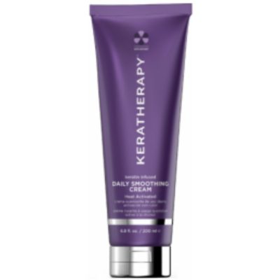 Keratherapy Crème de lissage infusée à la keratine restaure et ravive les cheveux ternes et crépus pour les rendre sains, lisses et brillants.