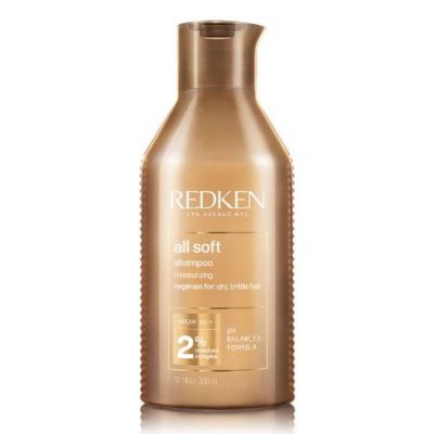 Shampoing All Soft de Redken donne de l'hydratation au cheveux secs et cassants. Avec une formule de PH balancé. 