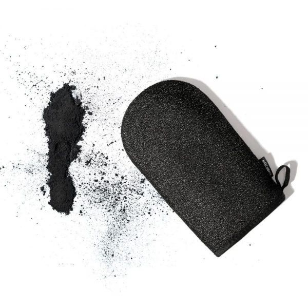 Ce gant exfoliant innovant est enrichi en charbon actif, connu pour son effet nettoyant et purifiant en profondeur. Durable et réutilisable.