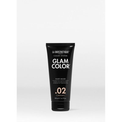 Masque capillaire Glam Color les reflets jaunes indésirables disparaissent rapidement. Peu importe si les cheveux sont colorés, méchés ou complètement naturels. 