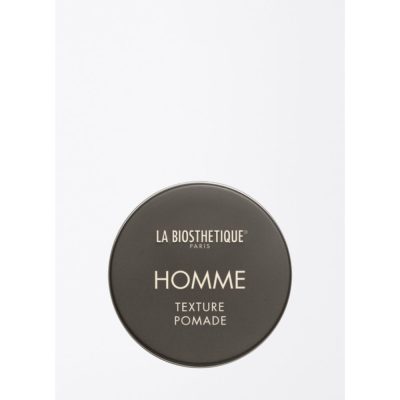 Homme Texture Pommade à base d'eau, le coiffage reste souple et les cheveux peuvent être recoiffés à tout moment. Sur cheveux secs ou humides.