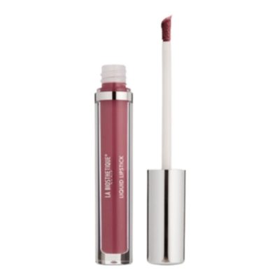 La Biosthetique Liquid Color Pen Frosted Berry une formulation liquide douce et veloutée glisse sur les lèvres et les recouvre d'une couleur vive avec un fini mat soyeux.