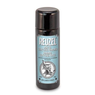 Reuzel Poudre texture matte est idéale pour ajouter du volume et de l'épaisseur à tous les types de cheveux. Une formule légère, non-collante et matte.