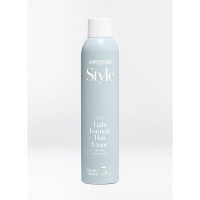 La Biosthetique Laque capillaire légère conçue pour les cheveux fins, offre volume longue durée, tenue légère et brillance, sans silicones et sans effet collant.